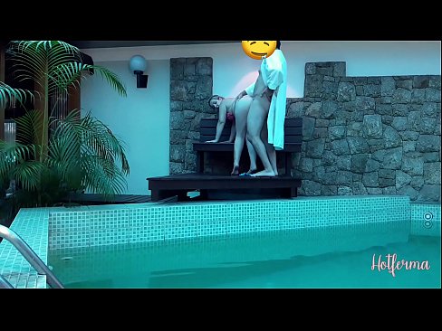 ❤️ Boss invita a cameriera à a piscina, ma ùn pudia resiste à un caldu ❤❌ Video porno à co.tradewin.top